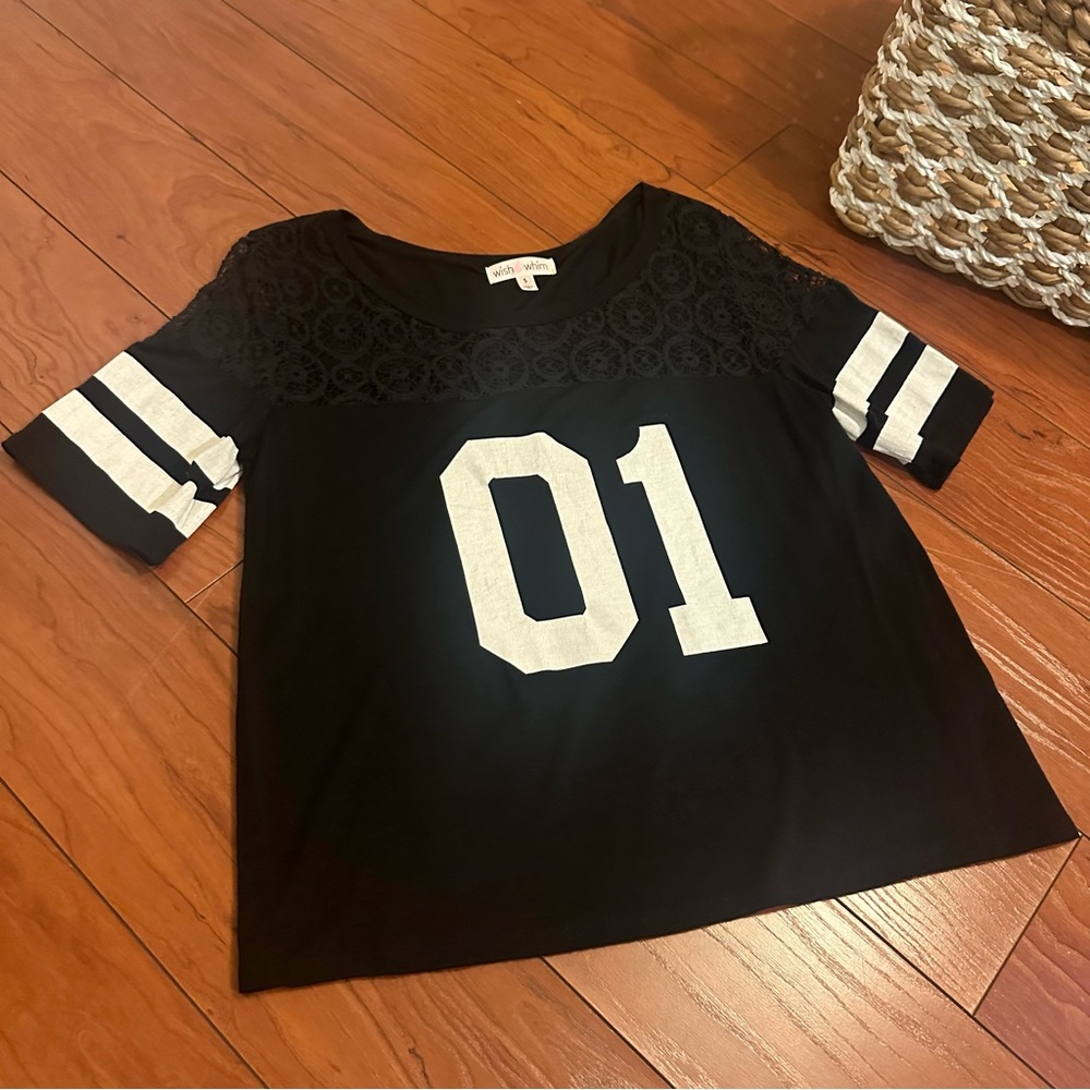 Wish & Whim black jersey T-shirt size S